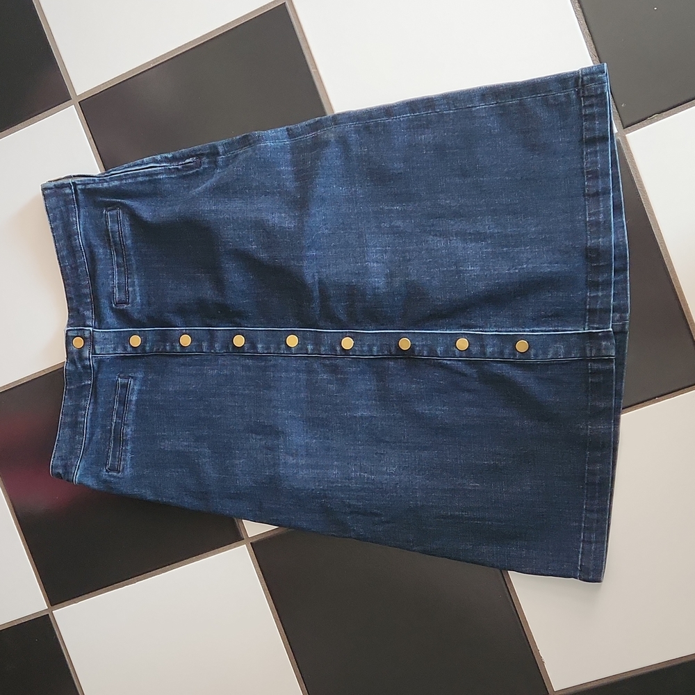 Talbots snap front denim skirt
